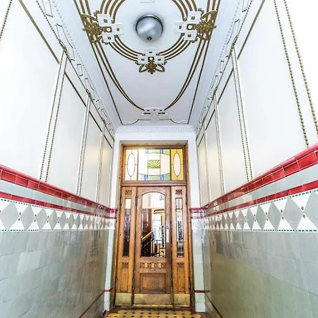 Stylish In Art Nouveau Building Apartment *