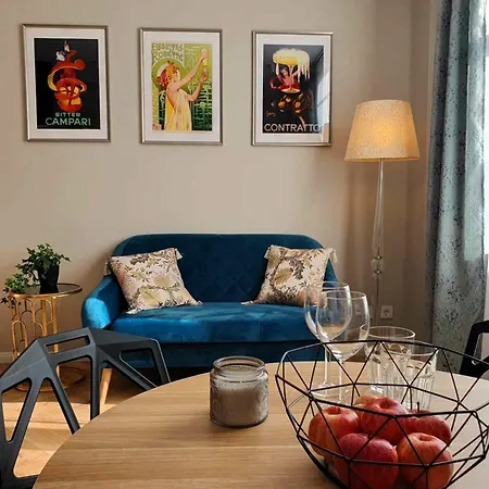 Stylish In Art Nouveau Building Apartment *